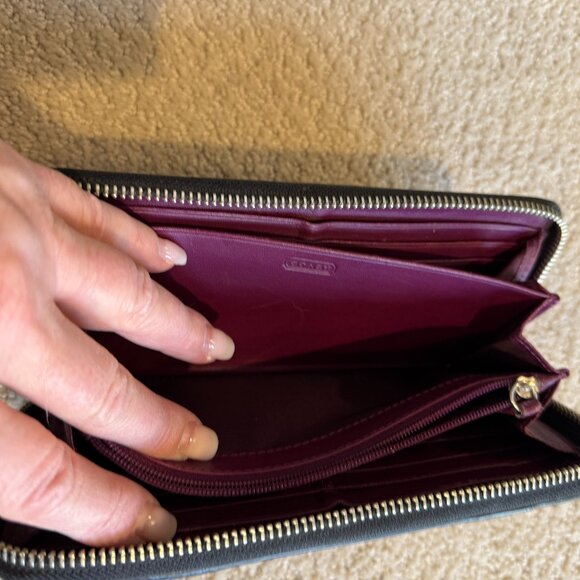 COACH Y2K Soho Zoe Wallet Double Buckle Zip Around Clutch Black Leather w/Nickel - Picture 7 of 13